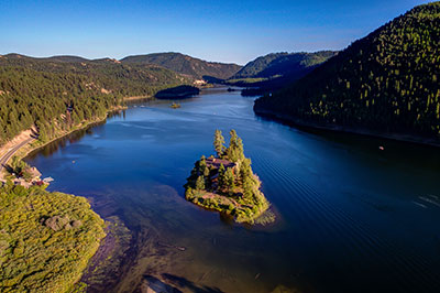 Island Lodge at Salmon Lake