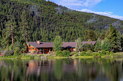 Island Lodge at Salmon Lake