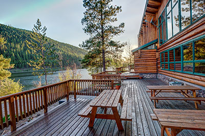 Island Lodge at Salmon Lake