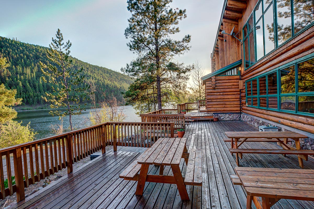 Island Lodge at Salmon Lake The Resort at Paws Up