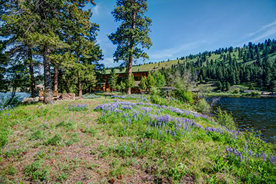 Island Lodge at Salmon Lake