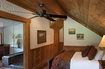 Big Timber Homes - Loft Bedroom + Bathroom