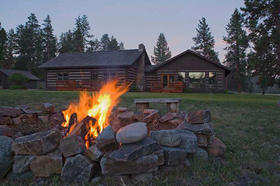 Blackfoot River Lodge - Fire Pit