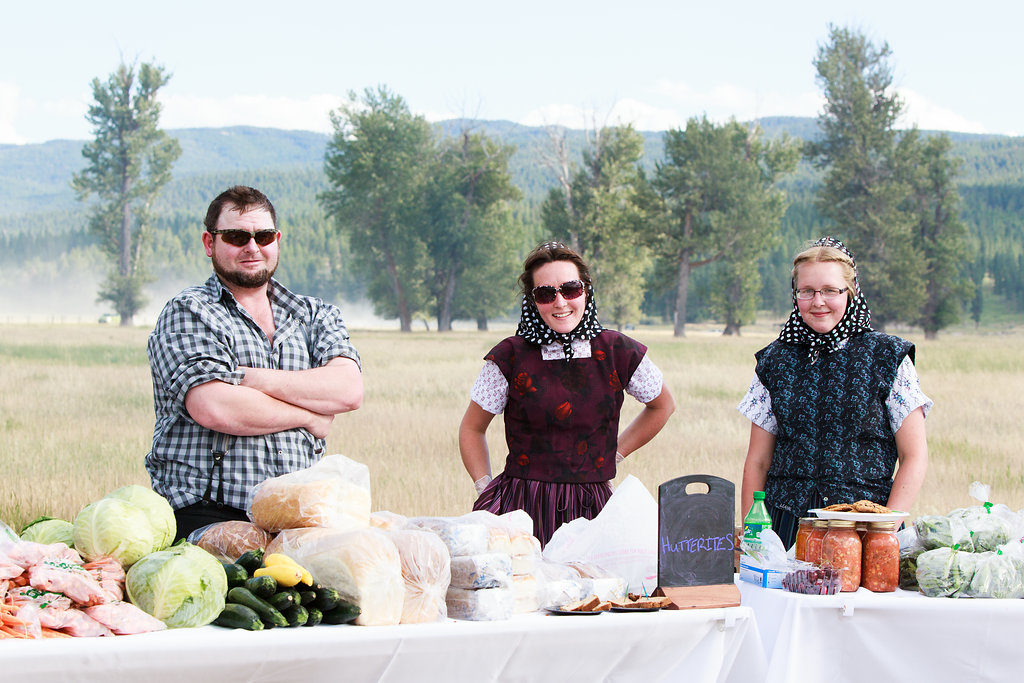 Hutterites Paws Up