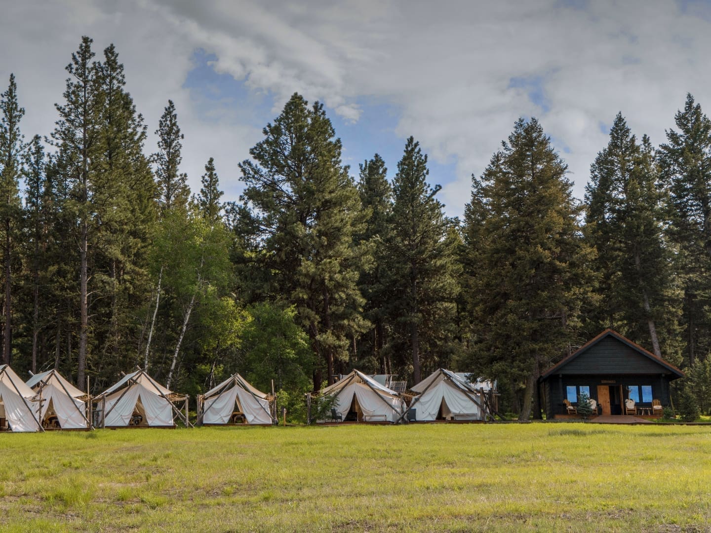 Spa town | Paws Up | Wellness retreats in Montana